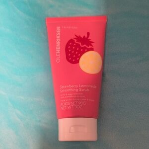 Ole Henriksen Strawberry Lemonade Exfoliating Scrub - Pink